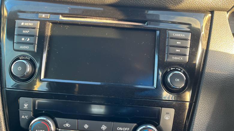 Nissan Qashqai 1.3 DiG-T 160 Acenta Premium 5dr Petrol Hatchback